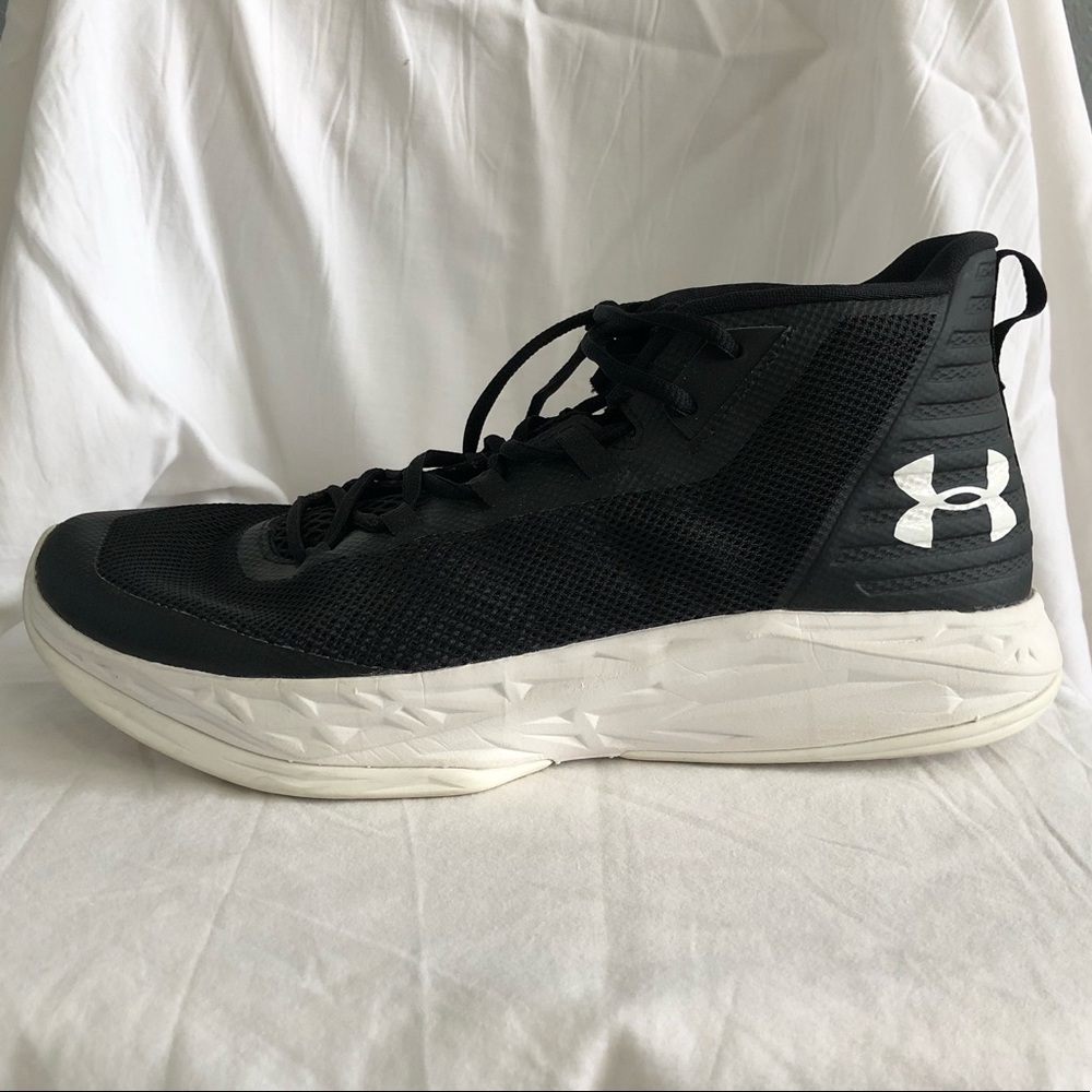 Men’s Under Armour Basketball Shoes